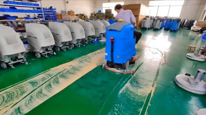 云南2023年还在用人工的物业保洁不妨试试洗地机吧